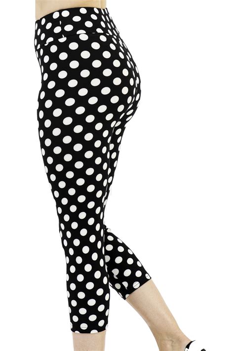 Buttery Soft High Waist Polka Dot Capri Leggings