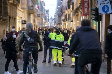 Zona Rossa E Arancione Ecco Cosa Cambia Dal Aprile Istituzioni It