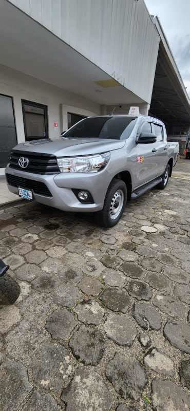 Toyota Hilux 2024 9000 km Diesel Manual en Estelí SEMINUEVA TOYOTA