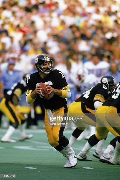 135 Mark Malone Steelers Stock Photos, High-Res Pictures, and Images - Getty Images