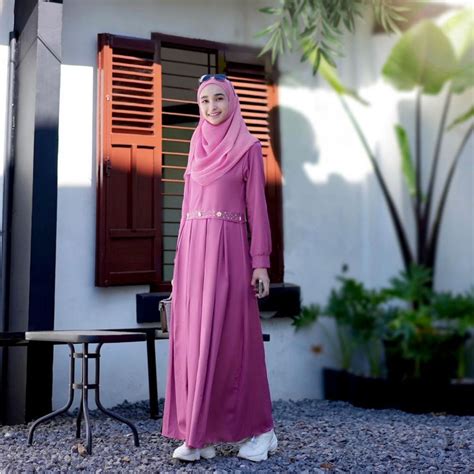 Inspirasi Dress Muslimah Ala Selebgram Hits Bella Almira