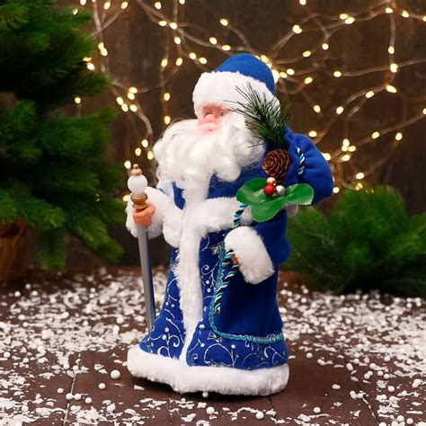 Figur Weihnachtsmann Im Blauen Mantel Mit Stab 27 Cm Posylka De