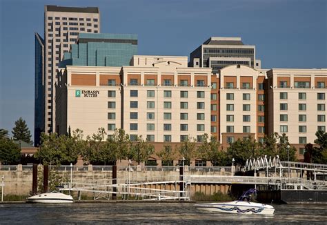 Embassy Suites by Hilton Sacramento - Riverfront Promenade: 2019 Room ...