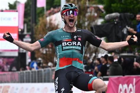 Cycling Nico Denz Takes Giro D Italia Stage 12 As Geraint Thomas Stays