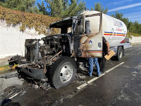 Se Quema Pipa De Gas En La Panamericana Evitan Explosi N