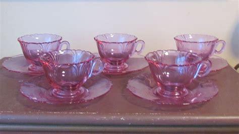 5 Signed Heisey Glass Alexandrite Empress Cups And Saucers Ebay Heisey Glass Glassware Tea