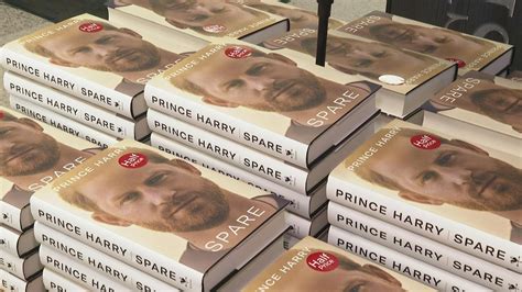 Autobiografia de Harry vende 1 4 milhão de exemplares em inglês no 1º