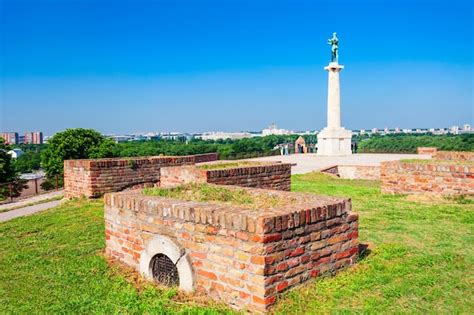 Premium Photo | Pobednik or victory monument in belgrade