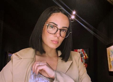 Agathe Auproux Nue Sous Son Manteau Cette Photo Qui Affole La Toile