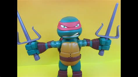 Nickelodeon Teenage Mutant Ninja Turtles Stretchnshout Raphael Toy