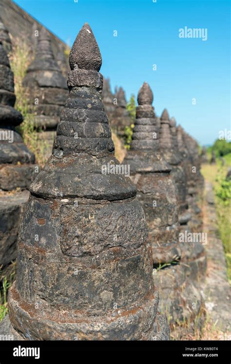 Koe Thaung Kothaung Pagoda Mrauk U Burma Myanmar Stock Photo Alamy