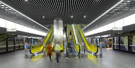 Canary Wharf Station In The Spotlight Adamson And AAI