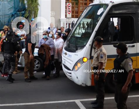 Fotografías Crimen ley y justicia LLEGADA FLAGRANCIA DETENIDOS CASO