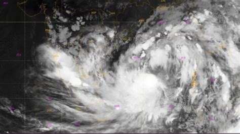 As Cyclone Asani Intensifies Rain Strong Winds Likely In 3 States