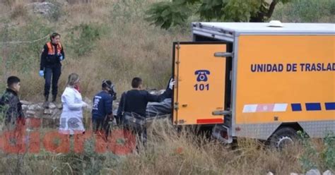 Un Nene Que Viajaba En Tractor Junto A Su Padre Murió Aplastado Al Caer