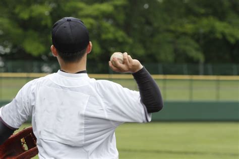 野球肩の症状や原因とは？治し方や予防について 妙見活法整体の治療テクニックを学ぶなら正伝妙見活法協会