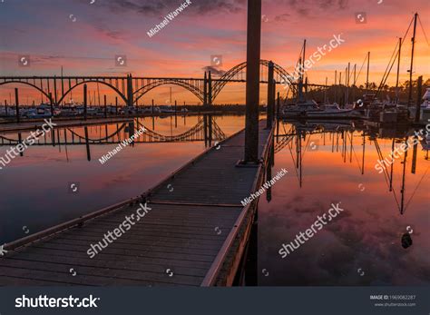 14 Newport Bridge Sunset Panoramic Stock Photos, Images & Photography ...