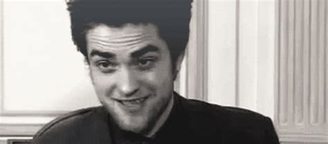 Robert Pattinson Laughing GIF - Find & Share on GIPHY