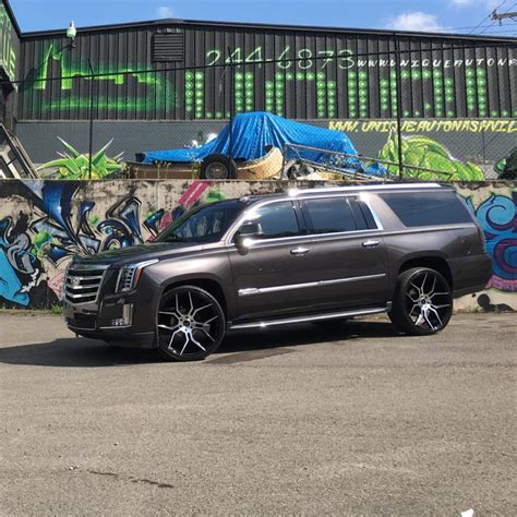 CADILLAC ESCALADE GIOVANNA HALEB Giovanna Luxury Wheels