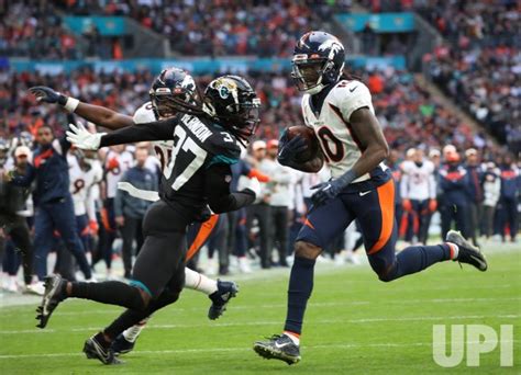 Photo Jacksonville Jaguars Vs Denver Broncos Lon2022103017