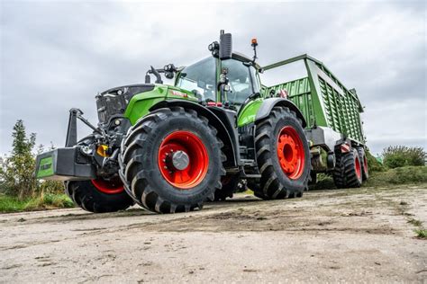 Les Nouveaux Tracteurs Fendt Vario Gen Quip S De Pneus Vredestein