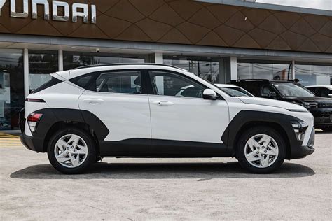 sold  hyundai kona hybrid  atlas white solid  suv stock