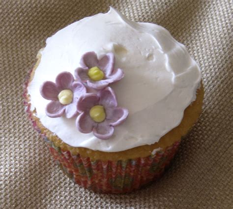 Simple Spring Flower Cupcakes Cakecentral