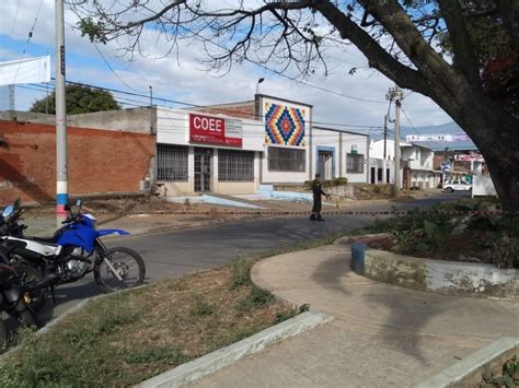 Lanzan Granada Contra Casa Del Cabildo Ind Gena Kwes Kiwe Nasa En Jamund