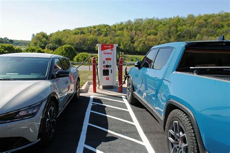 Charged Evs Circle K Installs Abb Kw Dc Fast Chargers At Virginia