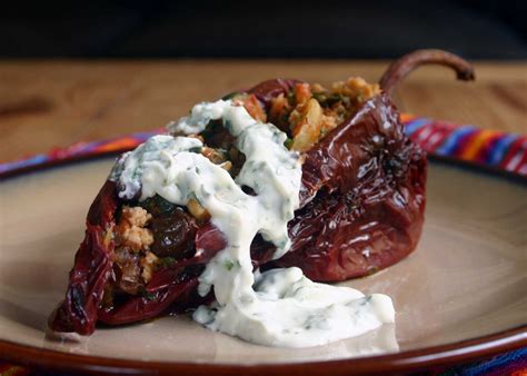 Chile ancho relleno de Atún y plátano macho Dietasi