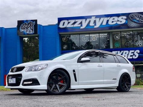 Holden Commodore Vf Ss Wagon White With Vertini Dynasty Aftermarket