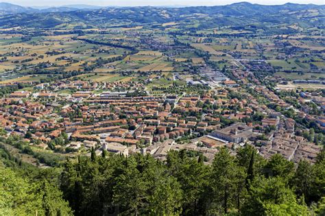 View of Gubbio, Italy stock photo (183406) - YouWorkForThem