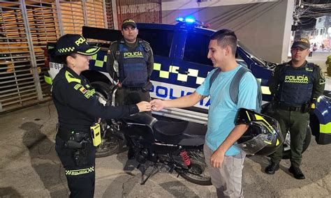 Polic A Recuper Motocicleta Que Hab A Sido Hurtada En El Barrio Bel N