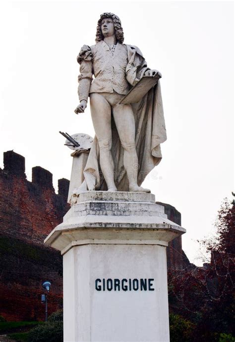 Giorgione Statue Marble Statues Castle In Castelfranco Veneto In