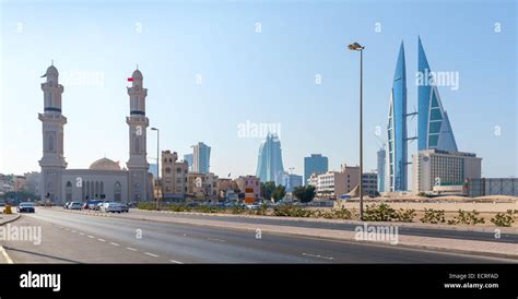 Manama Bahrain November 21 2014 Shaikh Hamad Causeway Street View