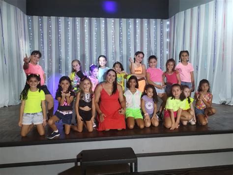 V Deo Projeto Zumba Em Carmo Promove Unidade E Divers O