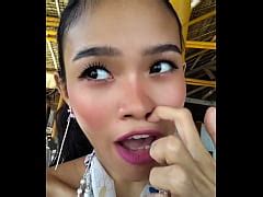 Beauty Speech And Showing Off Huge Dead Dick Style Dildo Xxx Mobile Porno Videos Movies