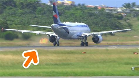 Avião da Latam sofre colisão pássaros em Salvador BIRD STRIKE