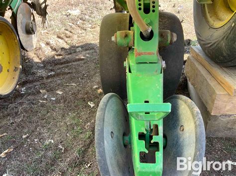 John Deere 7300 8r30 3 Pt Planter Bigiron Auctions