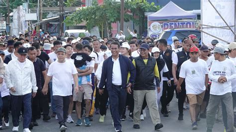 Paman Birin Jalan Sehat Bersama Ribuan Peserta Mata Banua Online