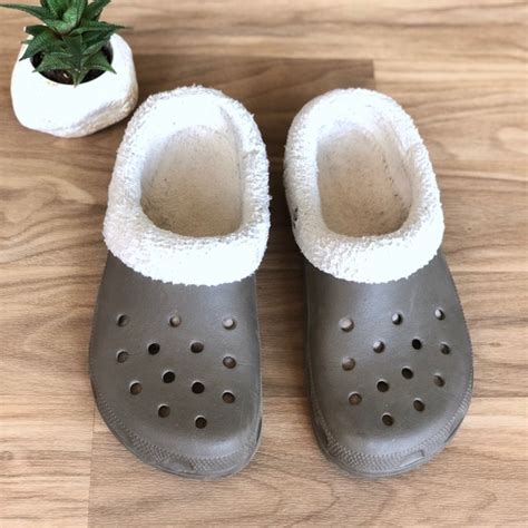 White Crocs With Fur Womens Nationalism Otymplig Vantar White Crocs