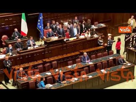 Il Governo Meloni incassa la Fiducia alla Camera con 235 sì l applauso