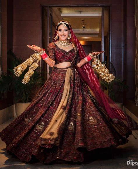 Pin By Urmilaa Jasawat On Abridal Photography Indian Bridal Dress