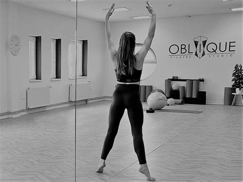 Pilates Studio Oblique