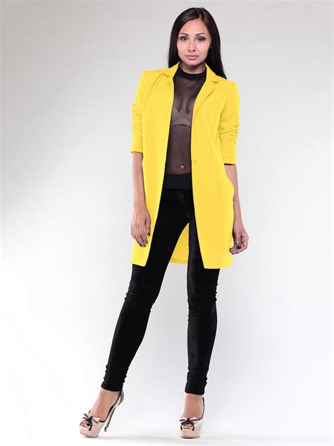 С чем носить желтый кардиган женский (64 фото)