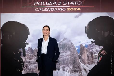 Calendario Polizia Di Stato Gli Ospiti Presenti Alla Cerimonia