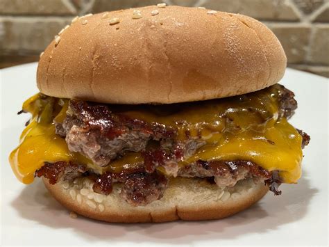 Double Bacon Smash Burger Dining And Cooking 051