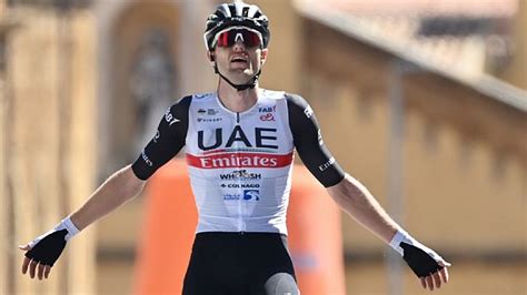 Finn Fisher Black Team Emirates Ha Vinto La Prima Tappa De Il Giro Di