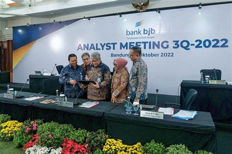 Naik Persen Laba Bank Bjb Triwulan Iii Capai Rp Triliun