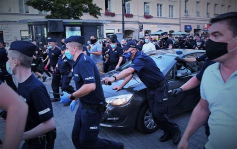 Aresztowanie Margot Z Kolektywu Stop Bzdurom Policja Da A Pokaz Si Y